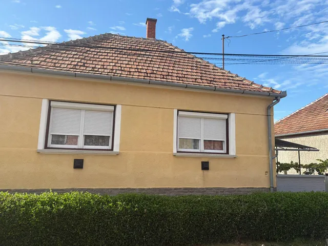Eladó ház Sárvár, Kertváros 55 nm