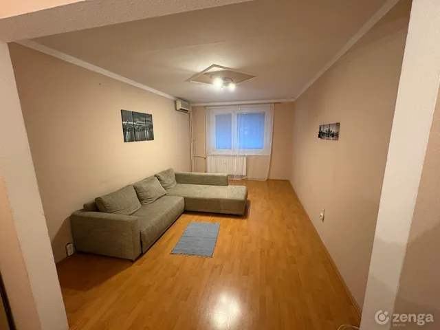 Eladó lakás Komárom 54 nm