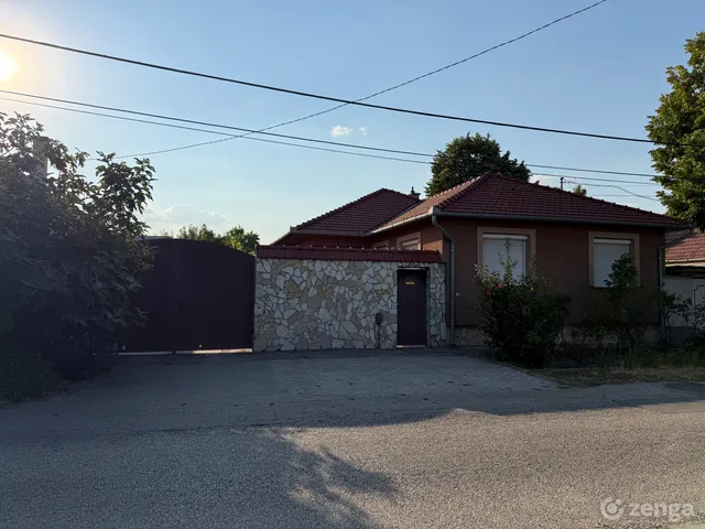 Eladó ház Cegléd 130 nm