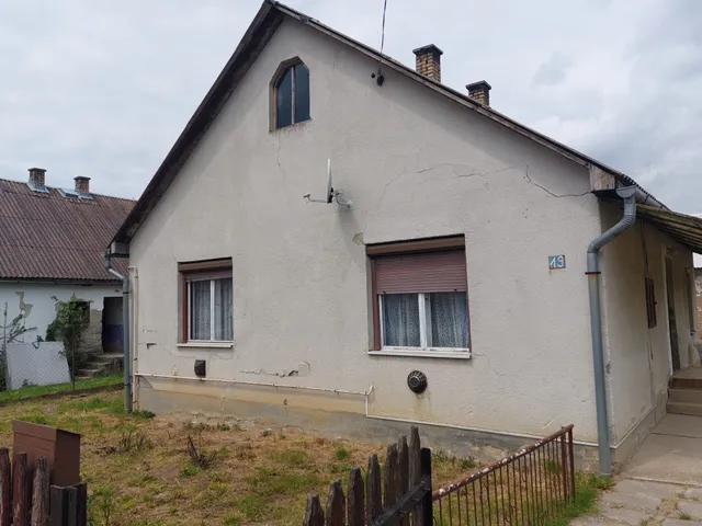 Eladó ház Zsurk 86 nm