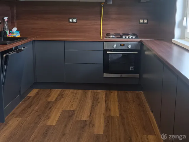 Eladó lakás Debrecen, Széchenyikert 77 nm