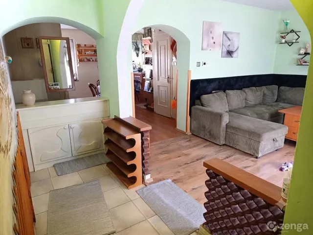 Eladó ház Szeged, Rókus, Gyöngytyúk u. 99 nm