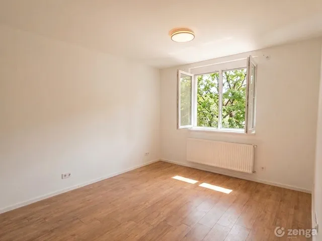 Kiadó lakás Székesfehérvár, Víziváros 54 nm