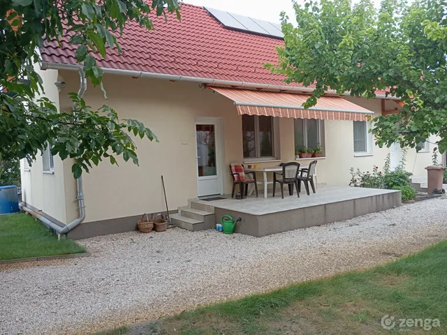 Eladó ház Szeged, Tápé 94 nm