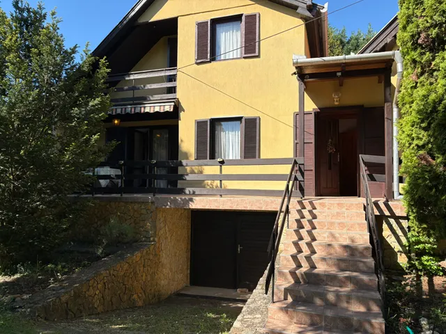 Eladó ház Leányfalu 148 nm