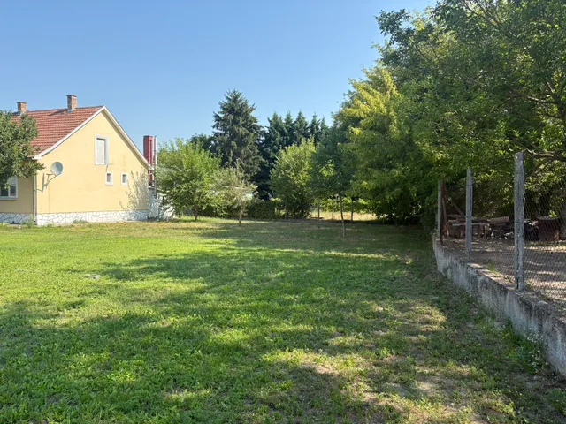 Eladó ház Szigetmonostor 120 nm
