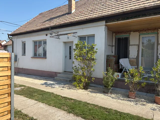 Eladó ház Szigetmonostor 60 nm