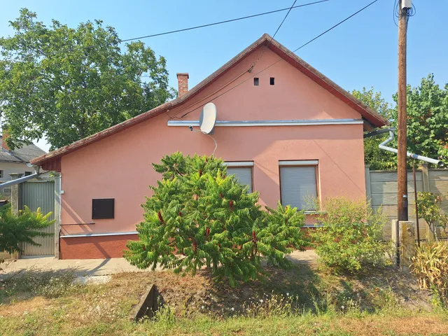 Eladó ház Óföldeák 89 nm
