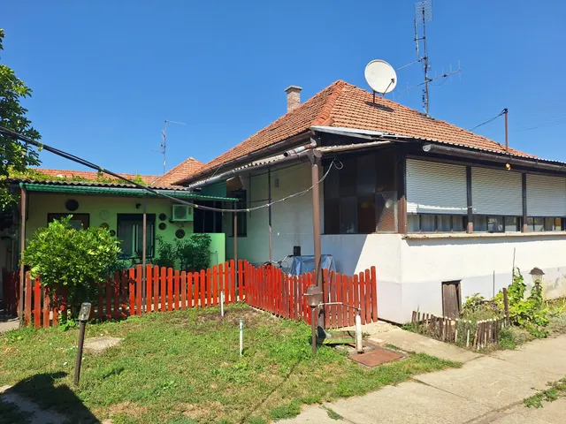 Eladó ház Hódmezővásárhely, Béketelep, Búza utca 126 nm