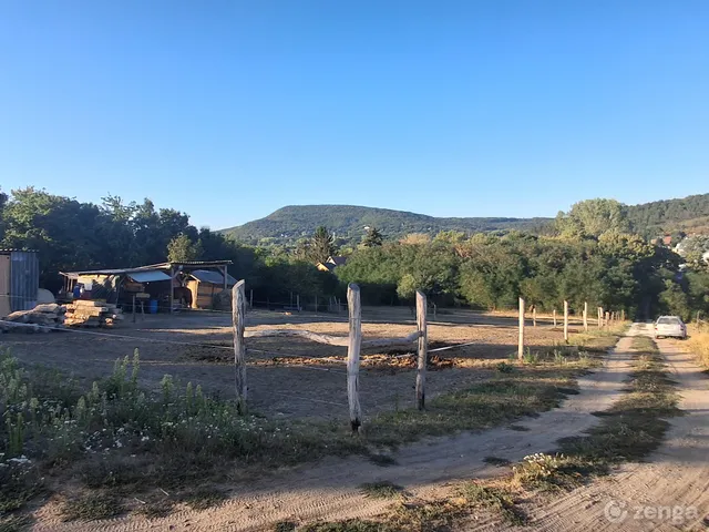 Eladó telek Piliscsaba 1076 nm