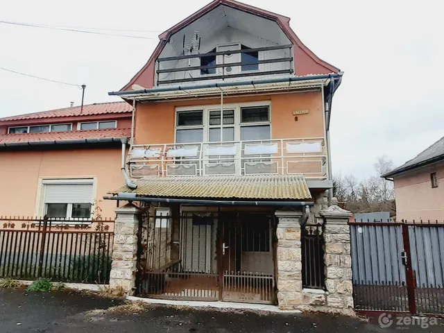Eladó ház Bátonyterenye, Kisterenye, Váci Mihály út 142 nm