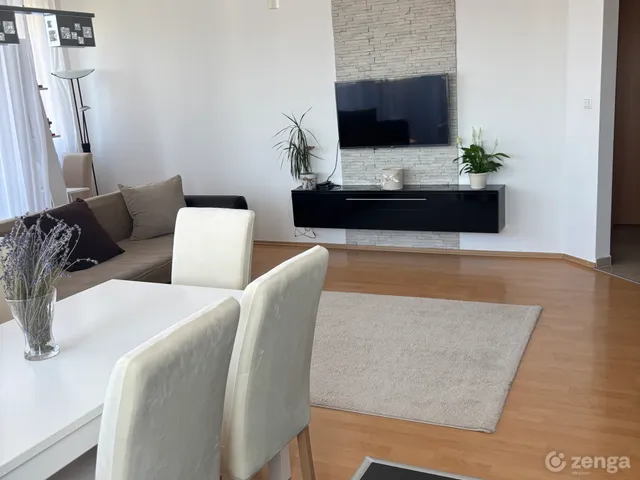 Eladó lakás Budapest X. kerület, Téglagyárdűlő 67 nm