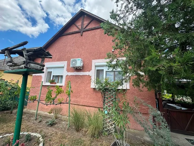 Eladó ház Aba, Belsőbáránd 90 nm