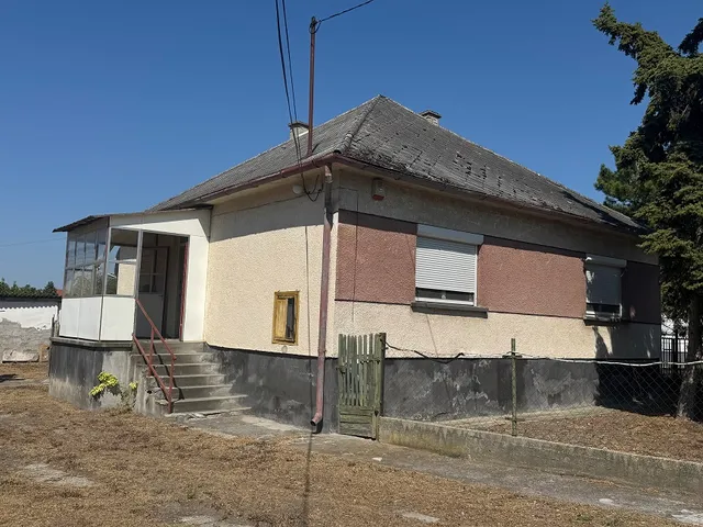 Eladó ház Székesfehérvár, Feketehegy 95 nm