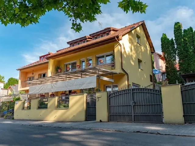 Eladó ház Balatonföldvár 200 nm