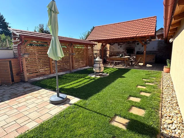 Eladó ház Székesfehérvár, Maroshegy 178 nm