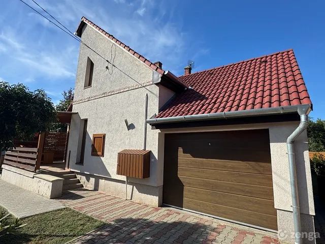Eladó ház Siófok, Belváros 180 nm