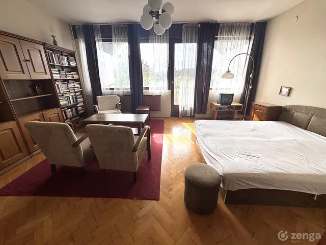Eladó ház Siófok, Belváros 211 nm