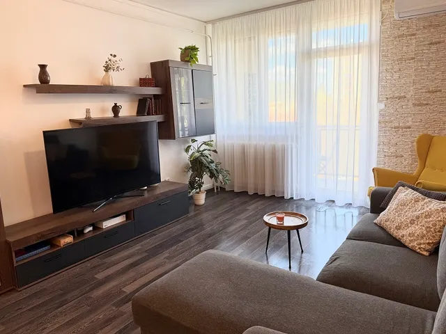 Eladó lakás Székesfehérvár, Prohászka 58 nm