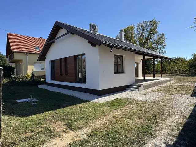 Eladó ház Balatonboglár 70 nm