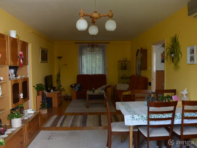 Eladó lakás Pécs, Málom 78 nm