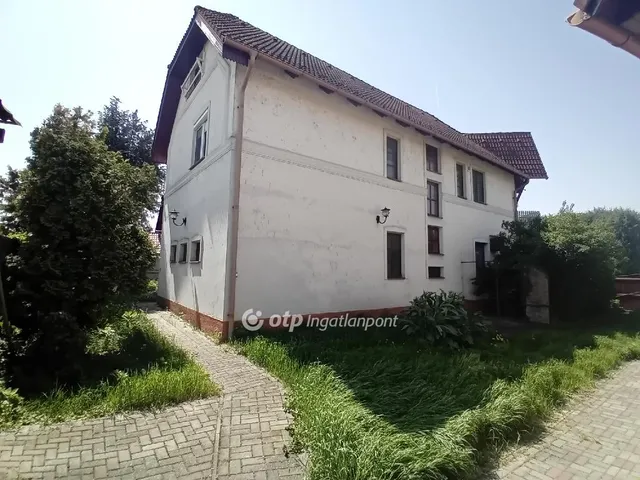 Eladó ház Berettyóújfalu 153 nm