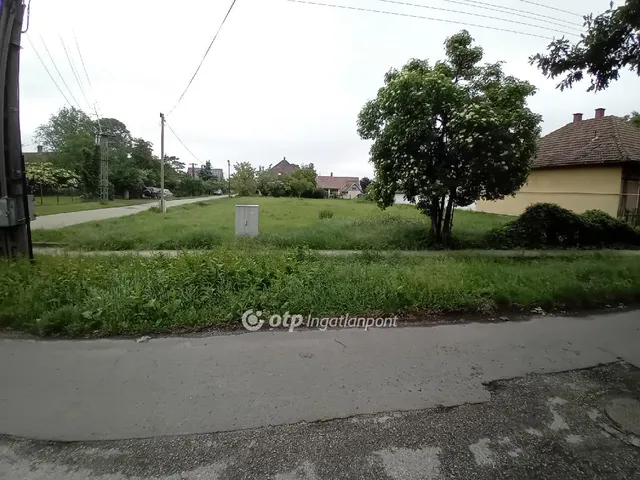 Eladó telek Füzesgyarmat 1058 nm