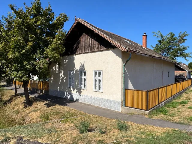 Eladó ház Nádudvar 105 nm