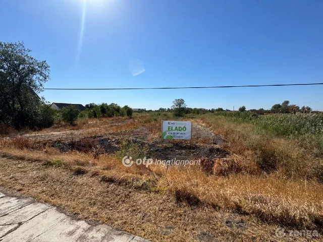 Eladó telek Nádudvar 1319 nm