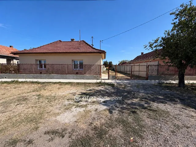Eladó ház Berettyóújfalu 84 nm