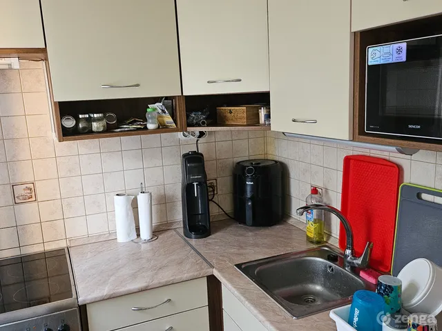 Eladó lakás Pécs, Kertváros 30 nm