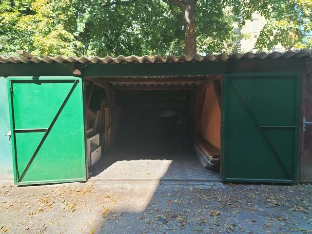 Eladó garázs Budapest XIV. kerület, Herminamező 20 nm