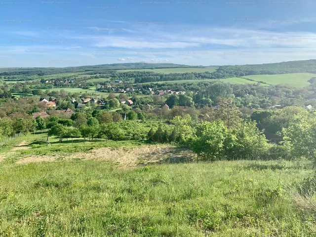 Eladó telek Bér 1837 nm