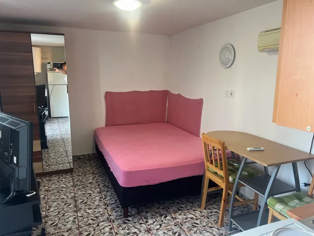 Kiadó ház Budapest XVIII. kerület, Rendessytelep 28 nm