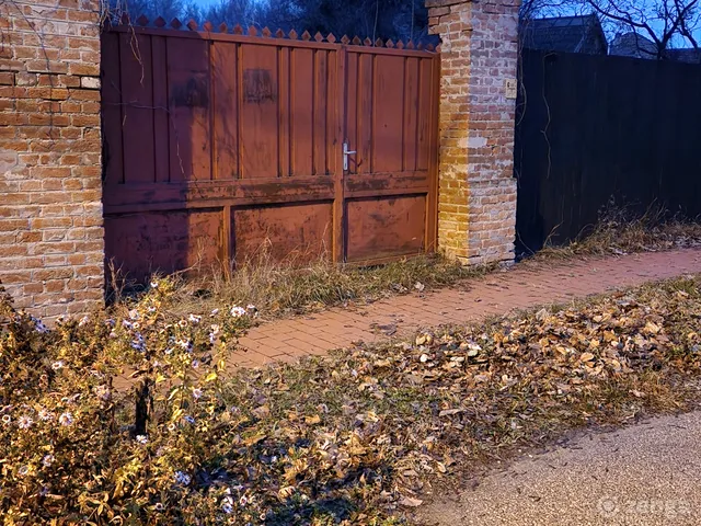 Eladó telek Csongrád 678 nm