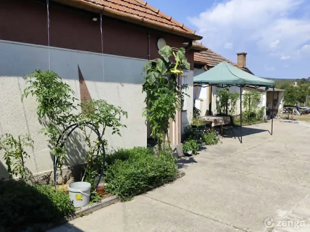 Eladó ház Kisnána 160 nm