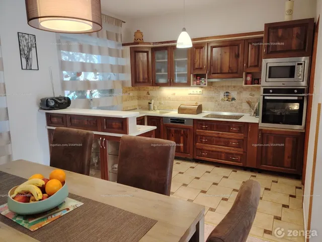 Eladó ház Szeged, Alsóváros 185 nm