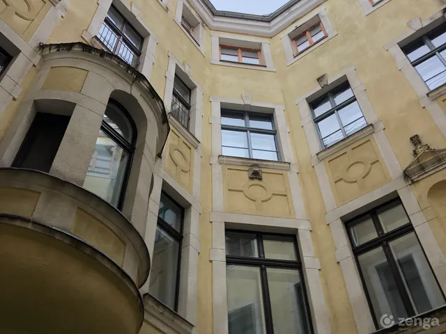 Eladó kereskedelmi és ipari ingatlan Budapest VI. kerület, Nagykörúton belüli terület 850 nm
