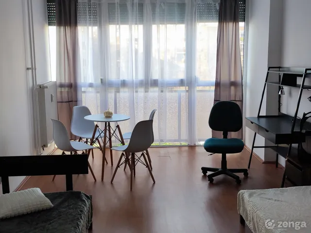 Kiadó lakás Pécs, Egyetemváros 53 nm
