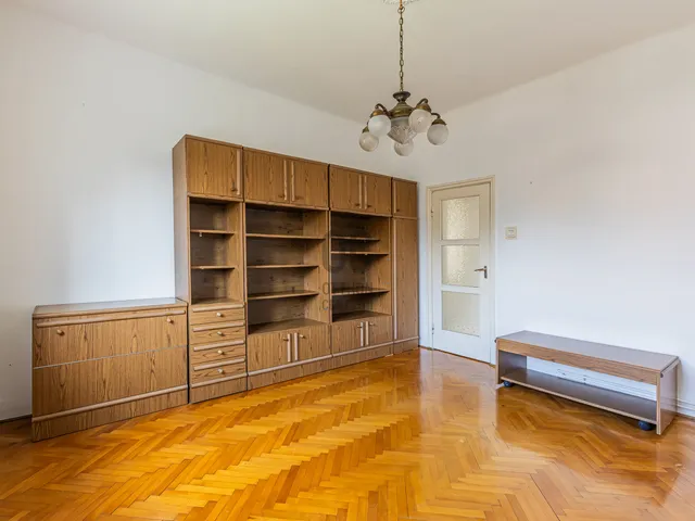 Eladó ház Dunakeszi, Alag 120 nm