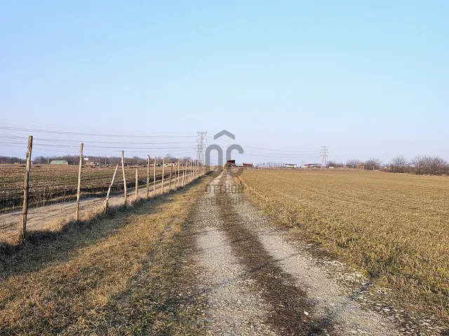 Eladó mezőgazdasági ingatlan Dunakeszi 10000 nm