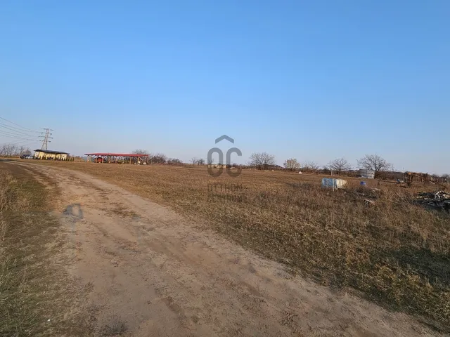 Eladó mezőgazdasági ingatlan Dunakeszi 14770 nm