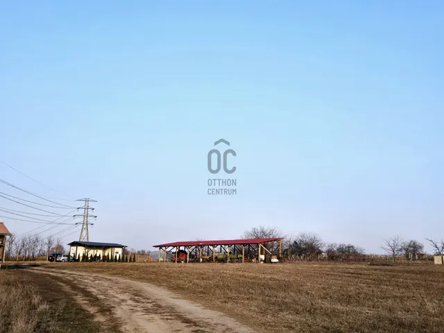 Eladó mezőgazdasági ingatlan Dunakeszi 14770 nm