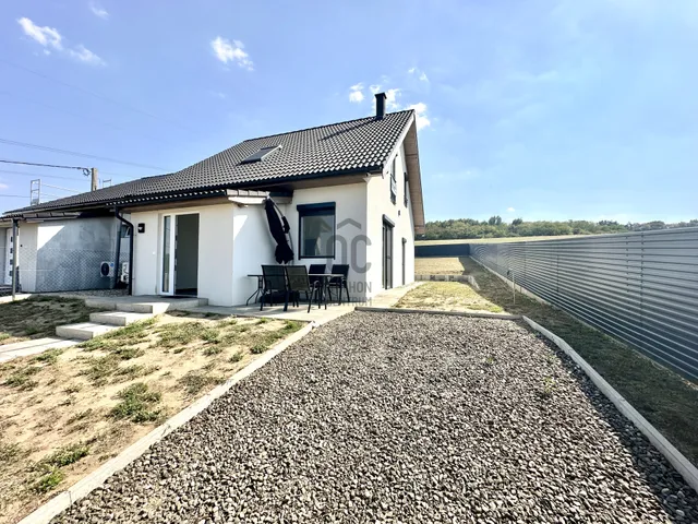 Eladó ház Vácduka 104 nm