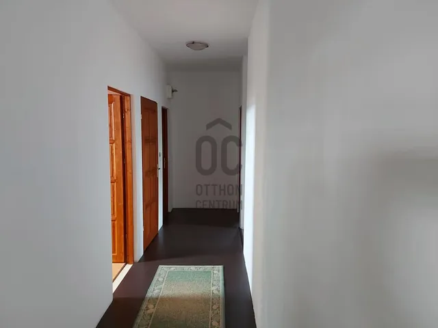 Kiadó ház Göd, Nevelek 225 nm
