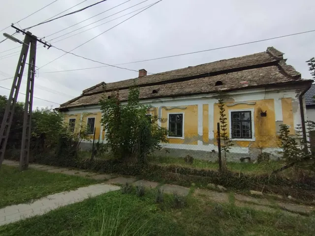 Eladó ház Érsekvadkert 250 nm