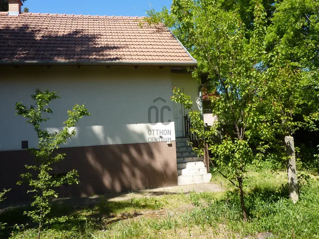 Eladó ház Csörög 40 nm