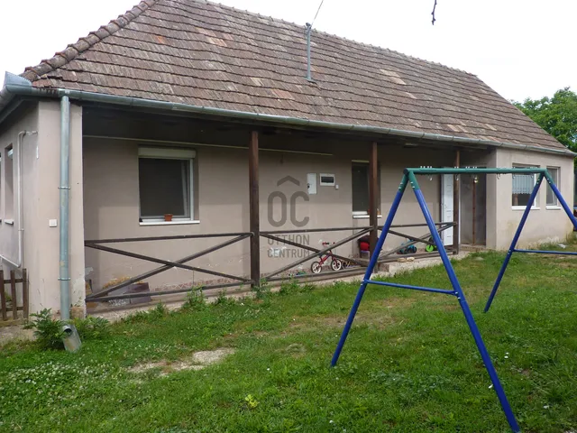 Eladó ház Keszeg 54 nm