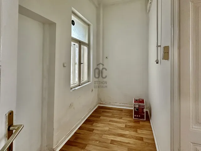 Kiadó kereskedelmi és ipari ingatlan Dunakeszi 27 nm