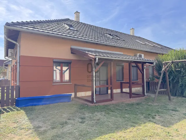 Kiadó ház Göd 120 nm